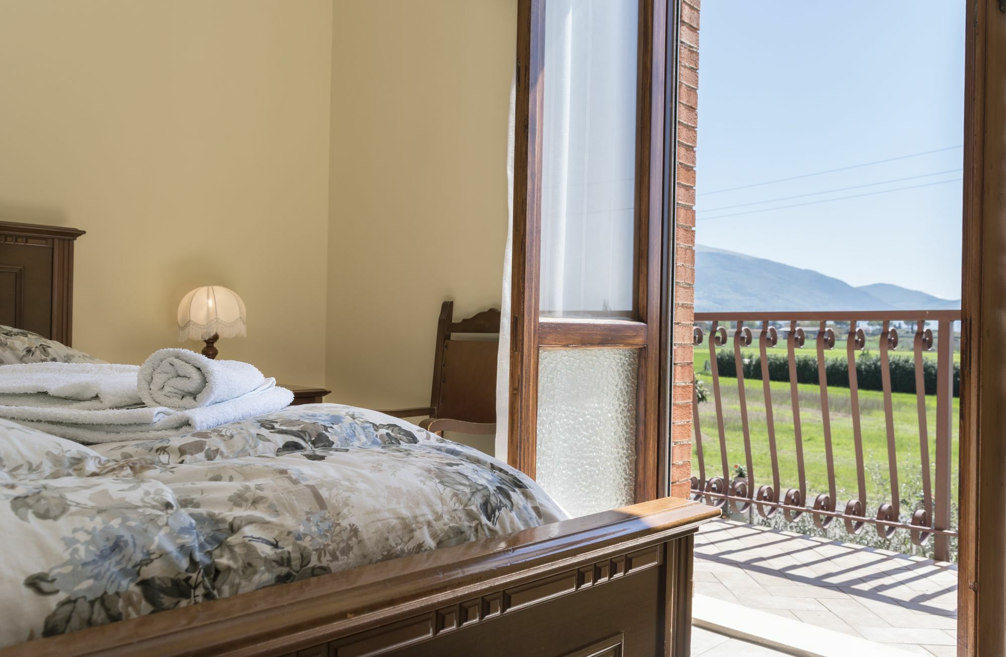 Camere Mariella Ассизи Экстерьер фото