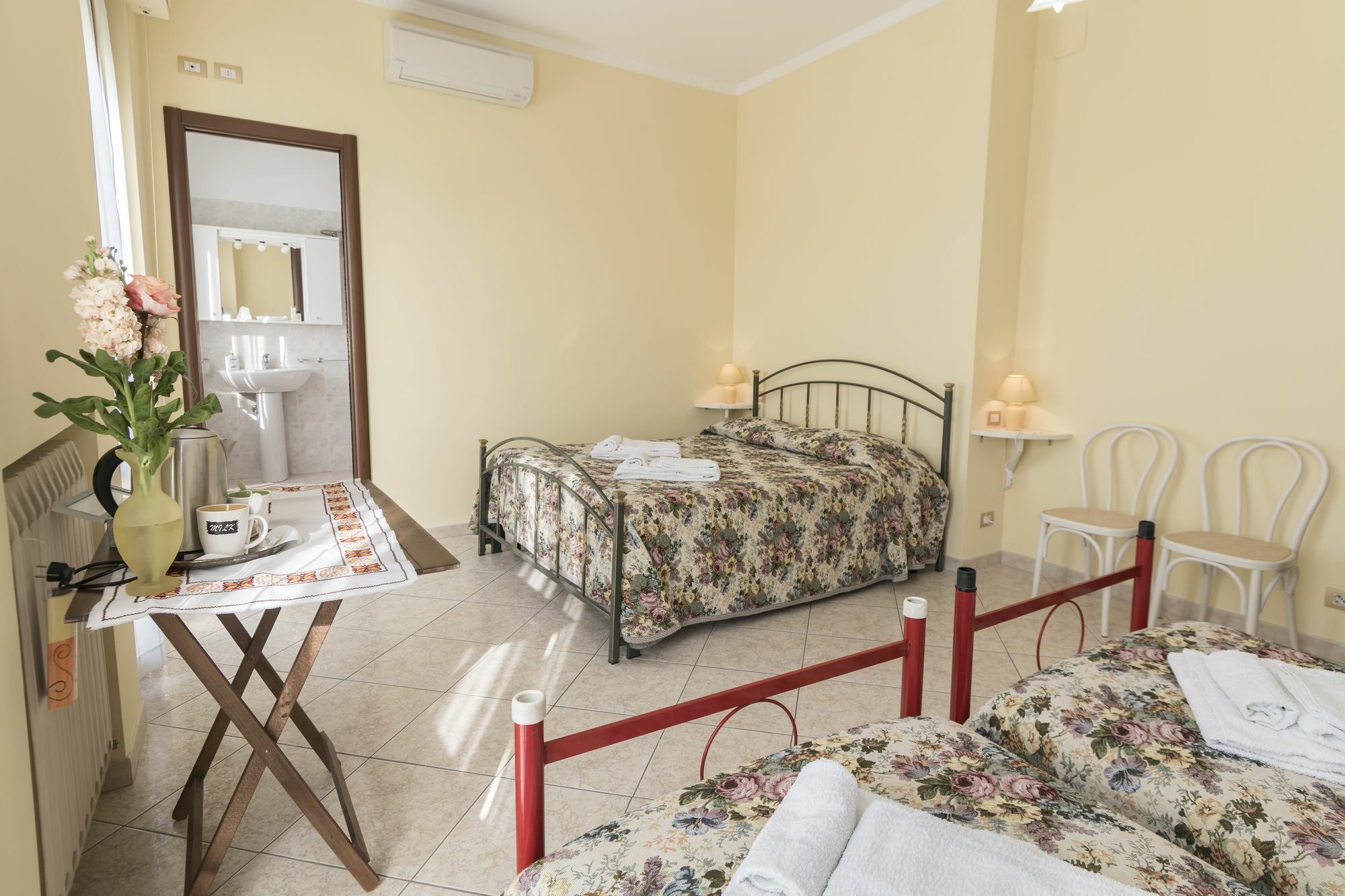 Camere Mariella Ассизи Экстерьер фото